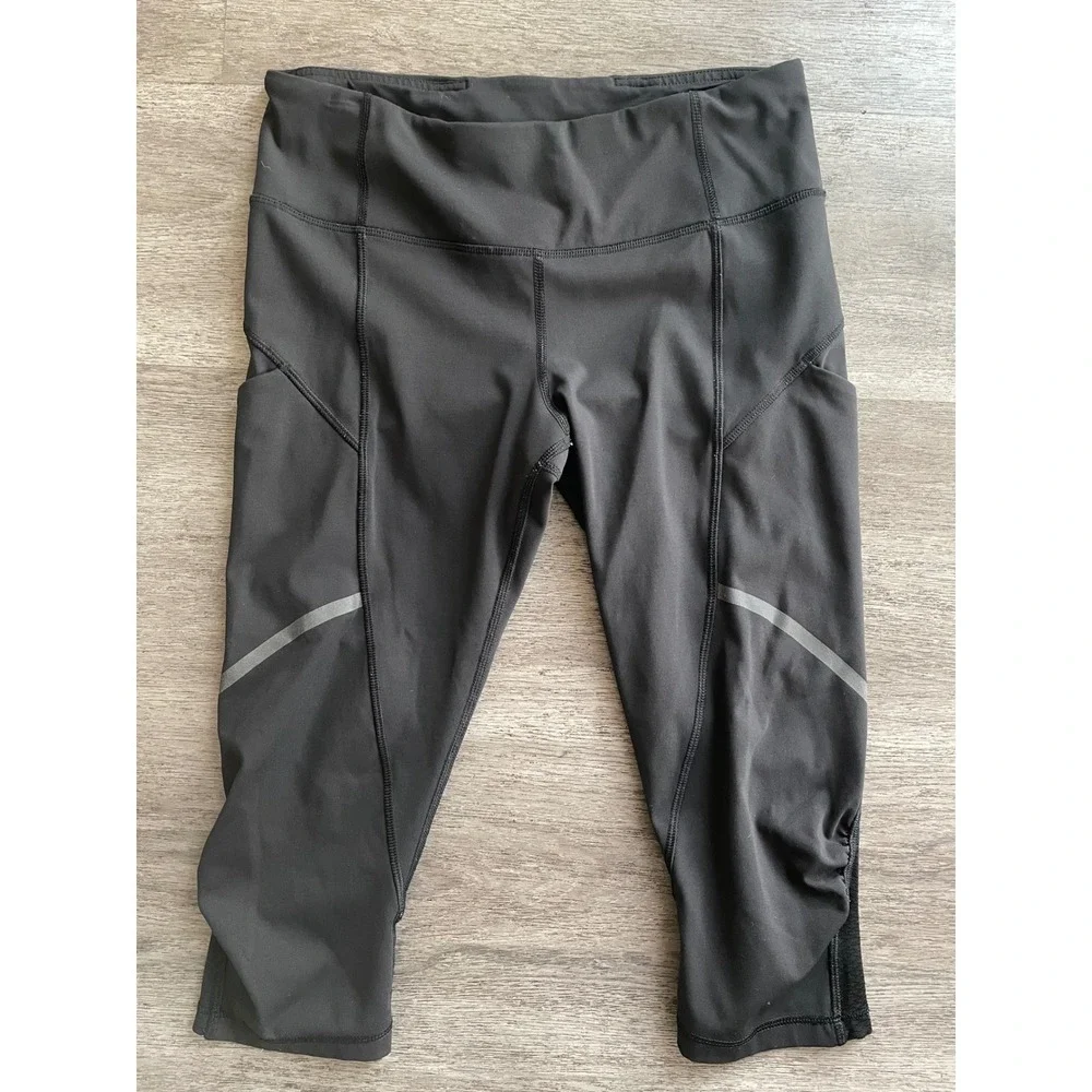 Lululemon Hop to‎ It Capri Crop Leggings Black Size 6